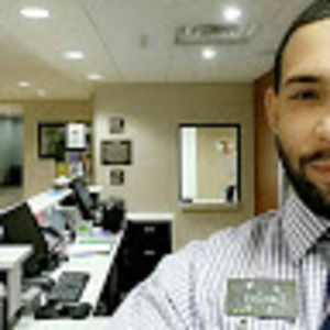 Meet your Posher, Carlos